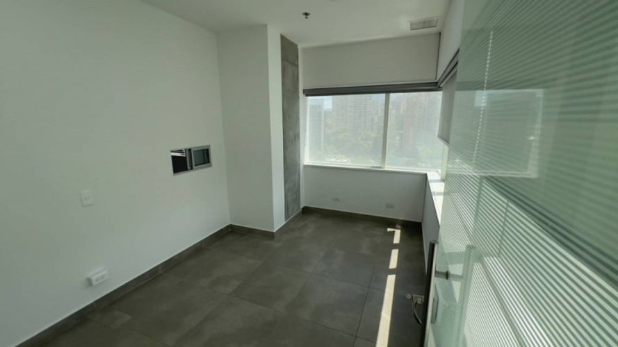 Oficina en arriendo en Manila, Medellín, 93 m² · foto 5 de 8