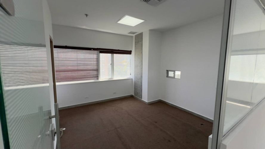 Oficina en arriendo en Manila, Medellín, 93 m² · foto 6 de 8