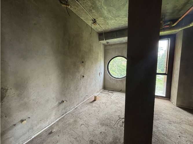 Apartamento en venta en Los Naranjos, Medellín, 203 m² · foto 6 de 9
