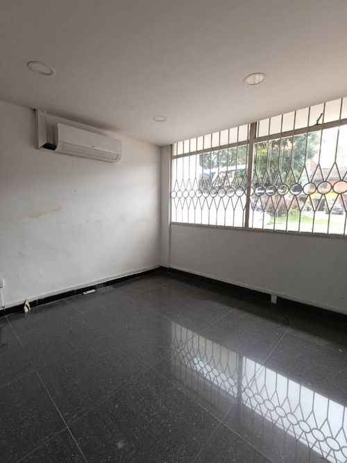 Local en arriendo en Calasanz, Medellín, 600 m² · foto 2 de 24