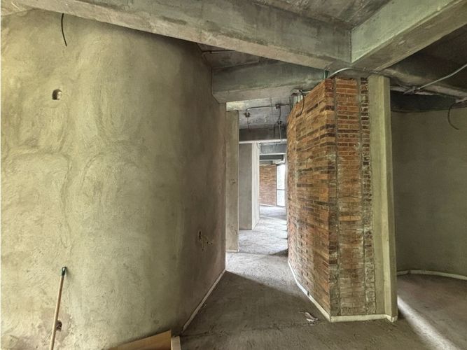 Apartamento en venta en Los Naranjos, Medellín, 203 m² · foto 8 de 9