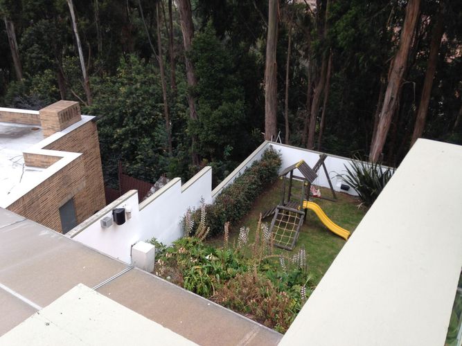 Casa de 4 alcobas en venta en El Refugio, Bogotá, 830 m² · foto 2 de 20