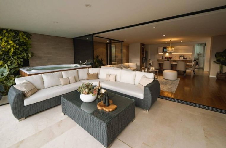 Apartamento de 5 alcobas en venta en El Poblado, Medellín, 198 m² · foto 9 de 24