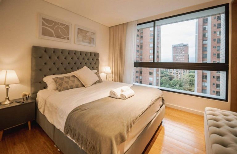 Apartamento de 5 alcobas en venta en El Poblado, Medellín, 198 m² · foto 10 de 24