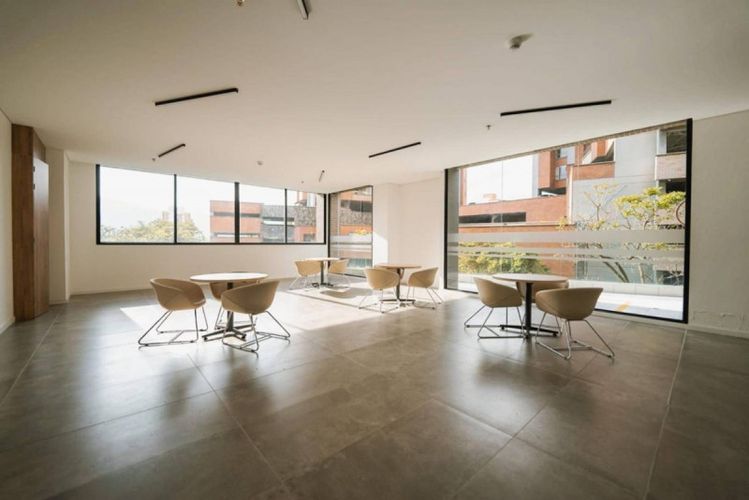 Apartamento de 5 alcobas en venta en El Poblado, Medellín, 198 m² · foto 15 de 24