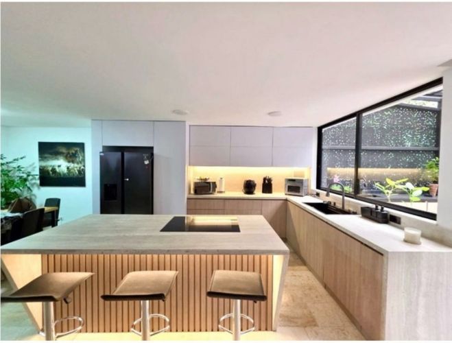 Casa de 3 alcobas en venta en Montessori, Envigado, 169 m² · foto 4 de 16