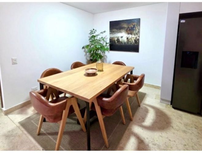 Casa de 3 alcobas en venta en Montessori, Envigado, 169 m² · foto 6 de 16