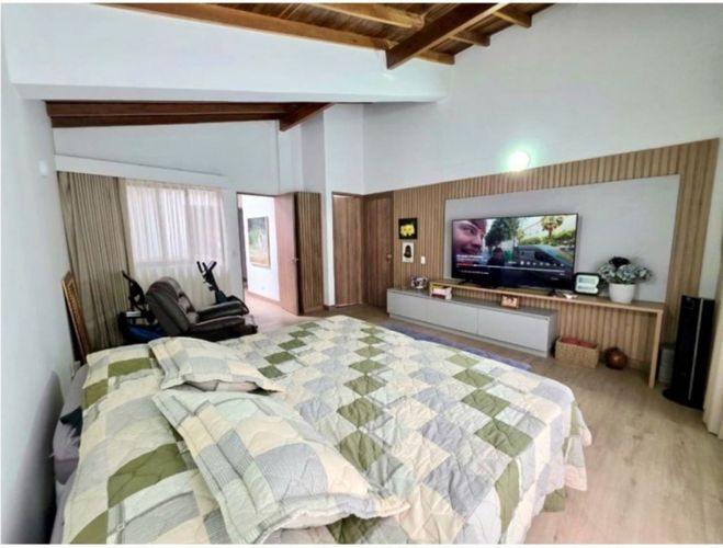 Casa de 3 alcobas en venta en Montessori, Envigado, 169 m² · foto 14 de 16