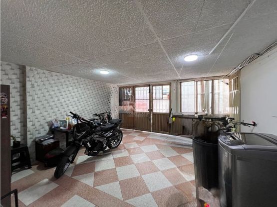 Casa en venta en San Antonio, Bogotá · foto 3 de 24