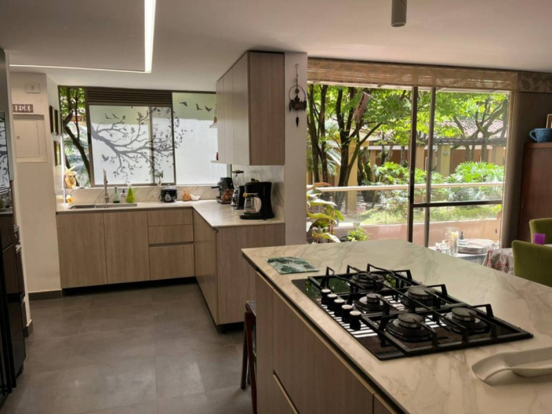 Apartamento en venta en El Poblado, Medellín 5