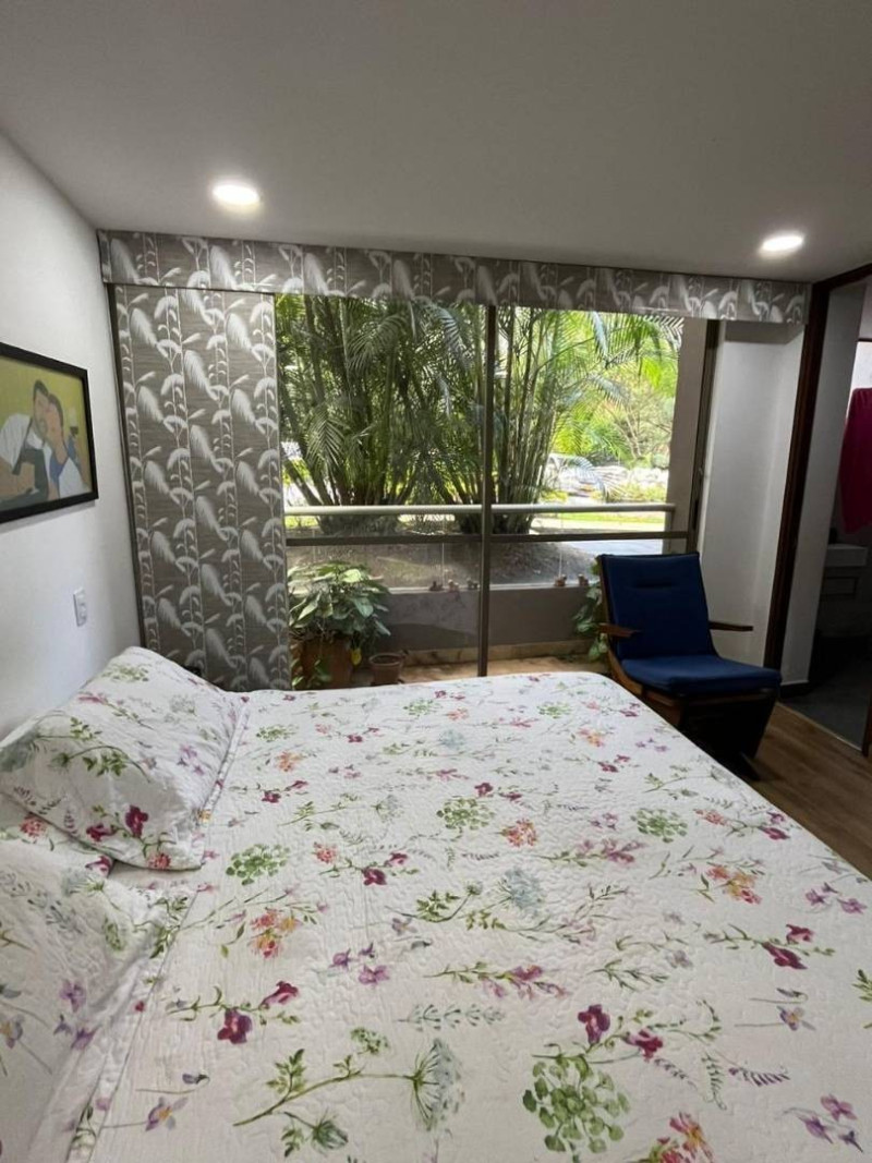 Apartamento en venta en El Poblado, Medellín · foto 12 de 24