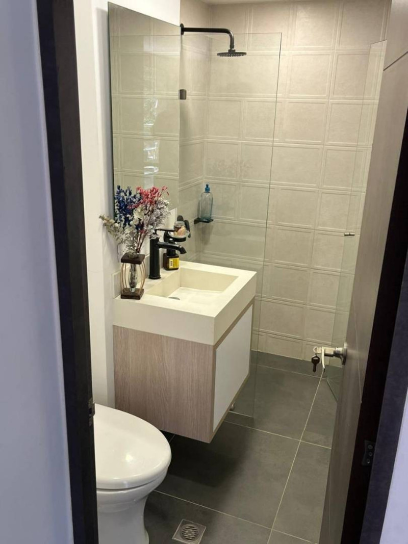 Apartamento en venta en El Poblado, Medellín · foto 18 de 24