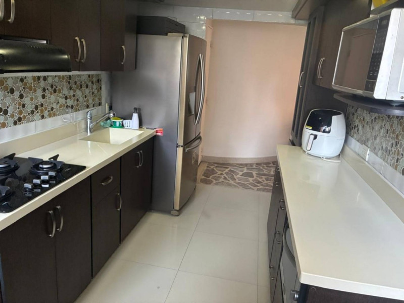 Apartamento en venta en El Poblado, Envigado · foto 3 de 17