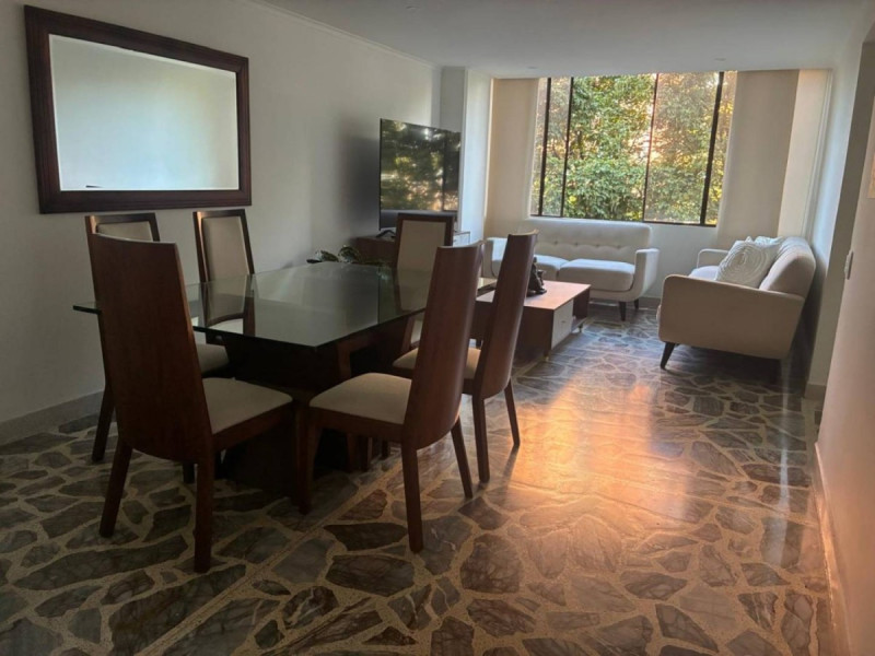 Apartamento en venta en El Poblado, Envigado · foto 5 de 17