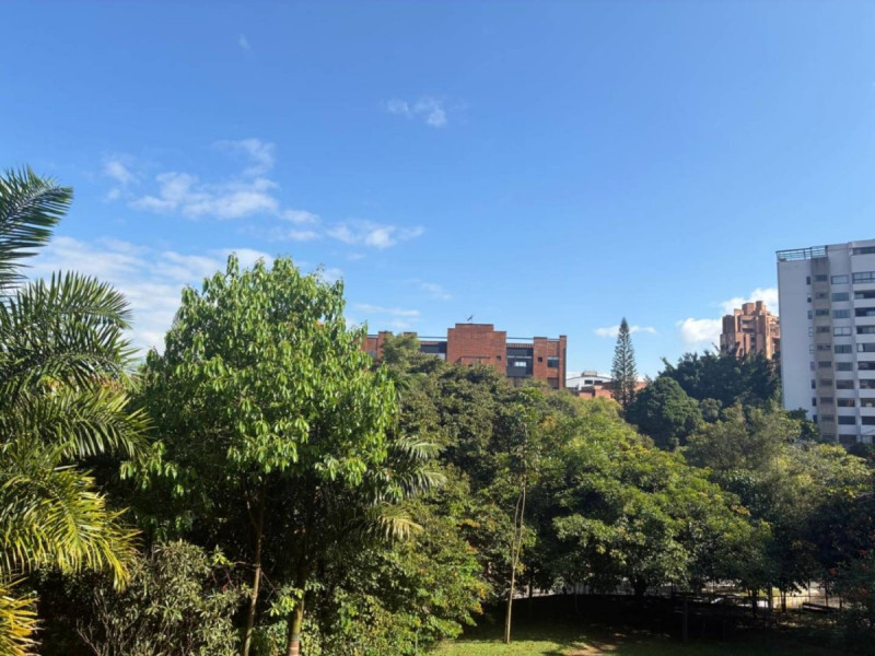 Apartamento en venta en El Poblado, Envigado · foto 14 de 17
