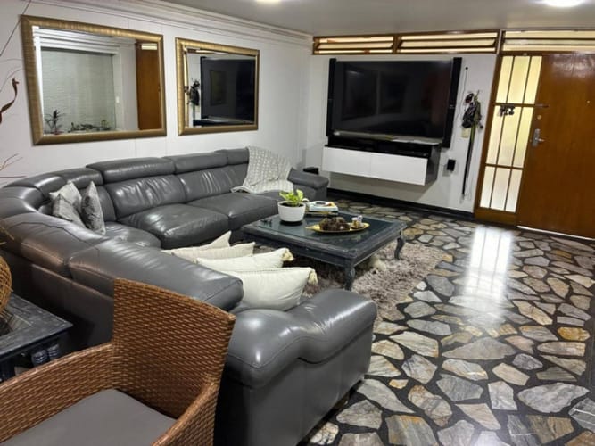 Apartamento en venta en El Poblado, Medellín · foto 7 de 24