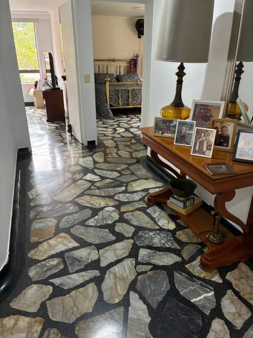 Apartamento en venta en El Poblado, Medellín · foto 21 de 24
