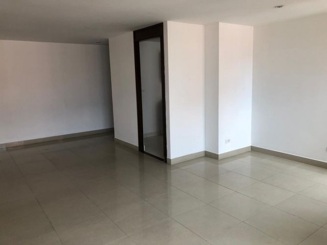 Apartamento de 3 alcobas en arriendo en Santa María De Los Ángeles, Medellín, 110 m² · foto 4 de 24