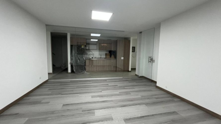 Oficina en arriendo en Suramericana, Medellín, 130 m² · foto 9 de 24