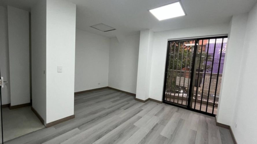Oficina en arriendo en Suramericana, Medellín, 130 m² · foto 20 de 24