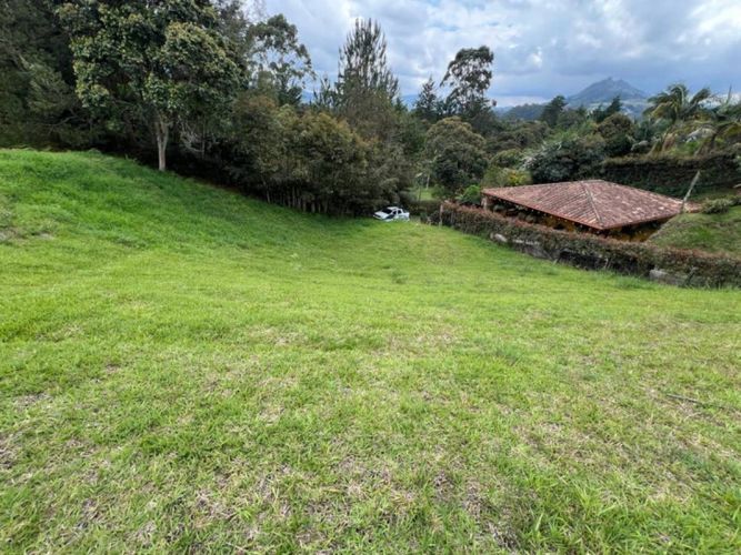 Lote en venta en El Carmen De Viboral, El Carmen de Viboral, 1953 m² · foto 5 de 24