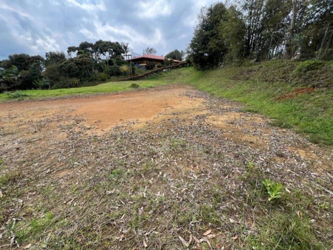 Lote en venta en El Carmen De Viboral, El Carmen de Viboral, 1953 m² · foto 14 de 24