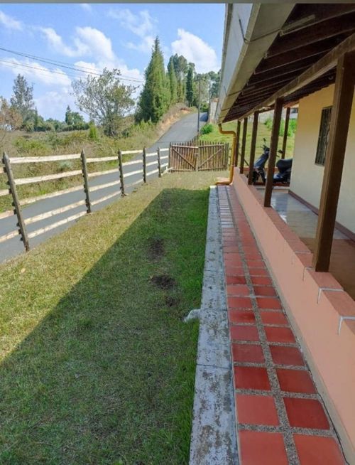 Apartamento de 3 alcobas en venta en El Porvenir, Rionegro, 90 m² · foto 2 de 3