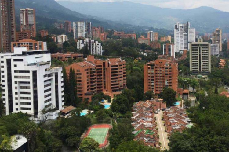 Apartamento en venta en El Poblado, Medellín · foto 10 de 16