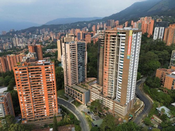 Apartamento en venta en El Poblado, Medellín · foto 11 de 16