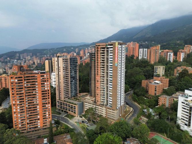 Apartamento en venta en El Poblado, Medellín · foto 12 de 16