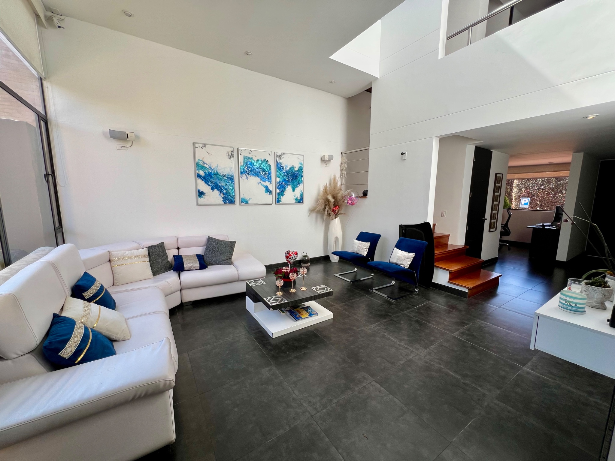 Casa en venta en Camino De Arrayanes, Bogotá · foto 3 de 23