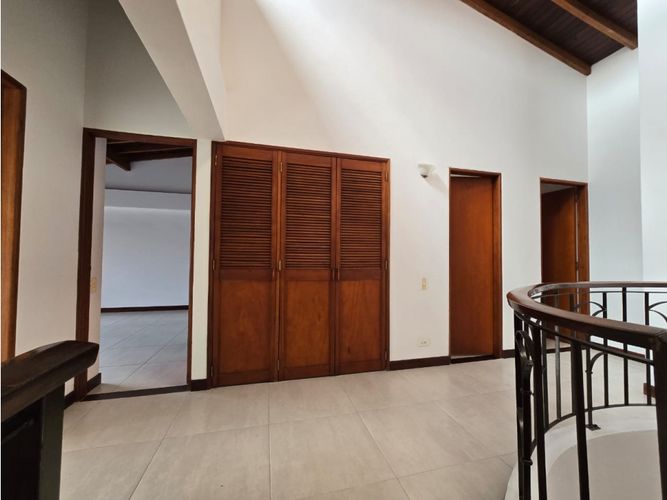 Casa en venta en Loma De Las Brujas, Envigado · foto 6 de 24