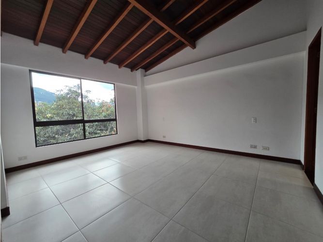Casa en venta en Loma De Las Brujas, Envigado · foto 8 de 24