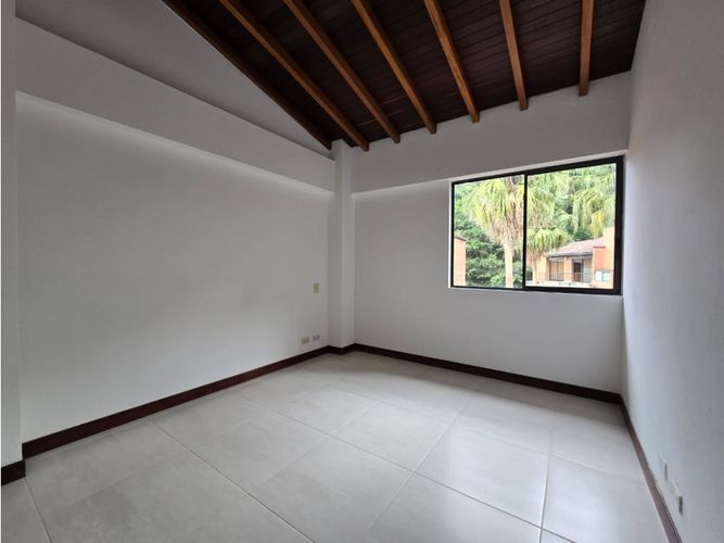 Casa en venta en Loma De Las Brujas, Envigado · foto 14 de 24