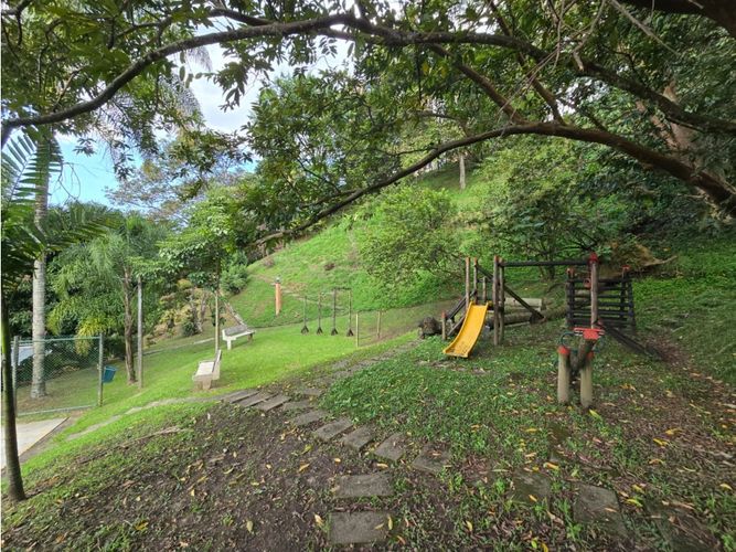 Casa en venta en Loma De Las Brujas, Envigado · foto 22 de 24