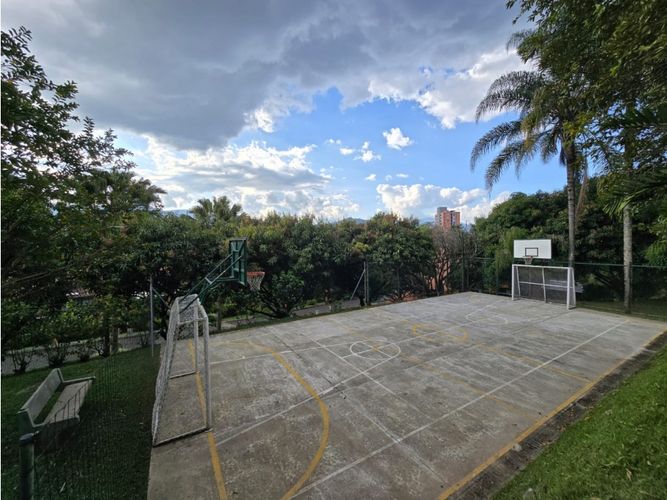 Casa en venta en Loma De Las Brujas, Envigado · foto 23 de 24