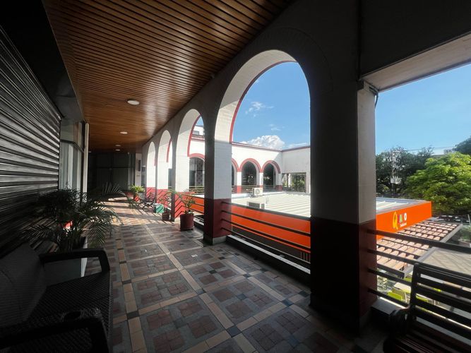 Local en venta en Pinares, Pereira, 124 m² · foto 2 de 7