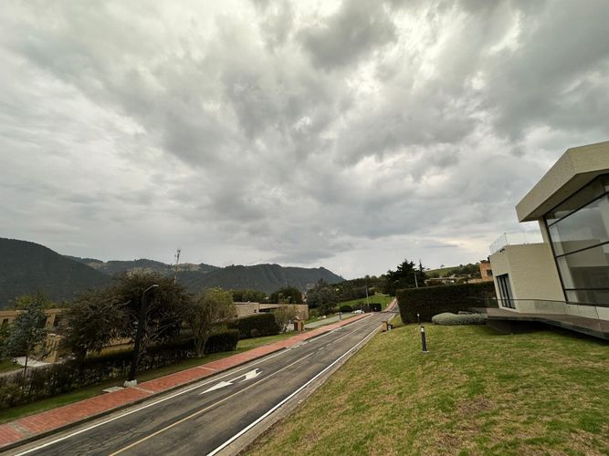 Lote en venta en Centro, La Calera · foto 3 de 20