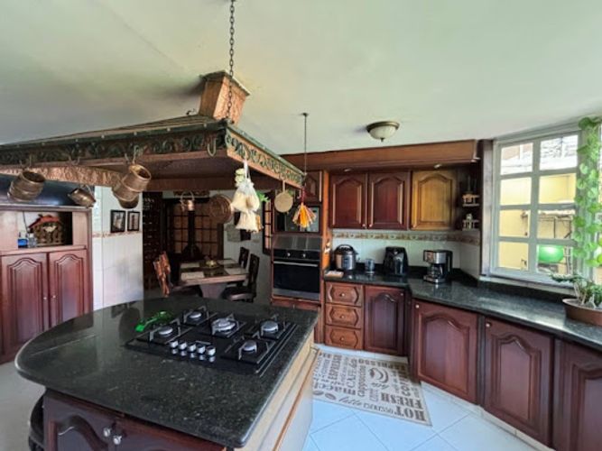 Casa de 3 alcobas en venta en Lisboa Usaquén, Bogotá, 341 m² · foto 7 de 23