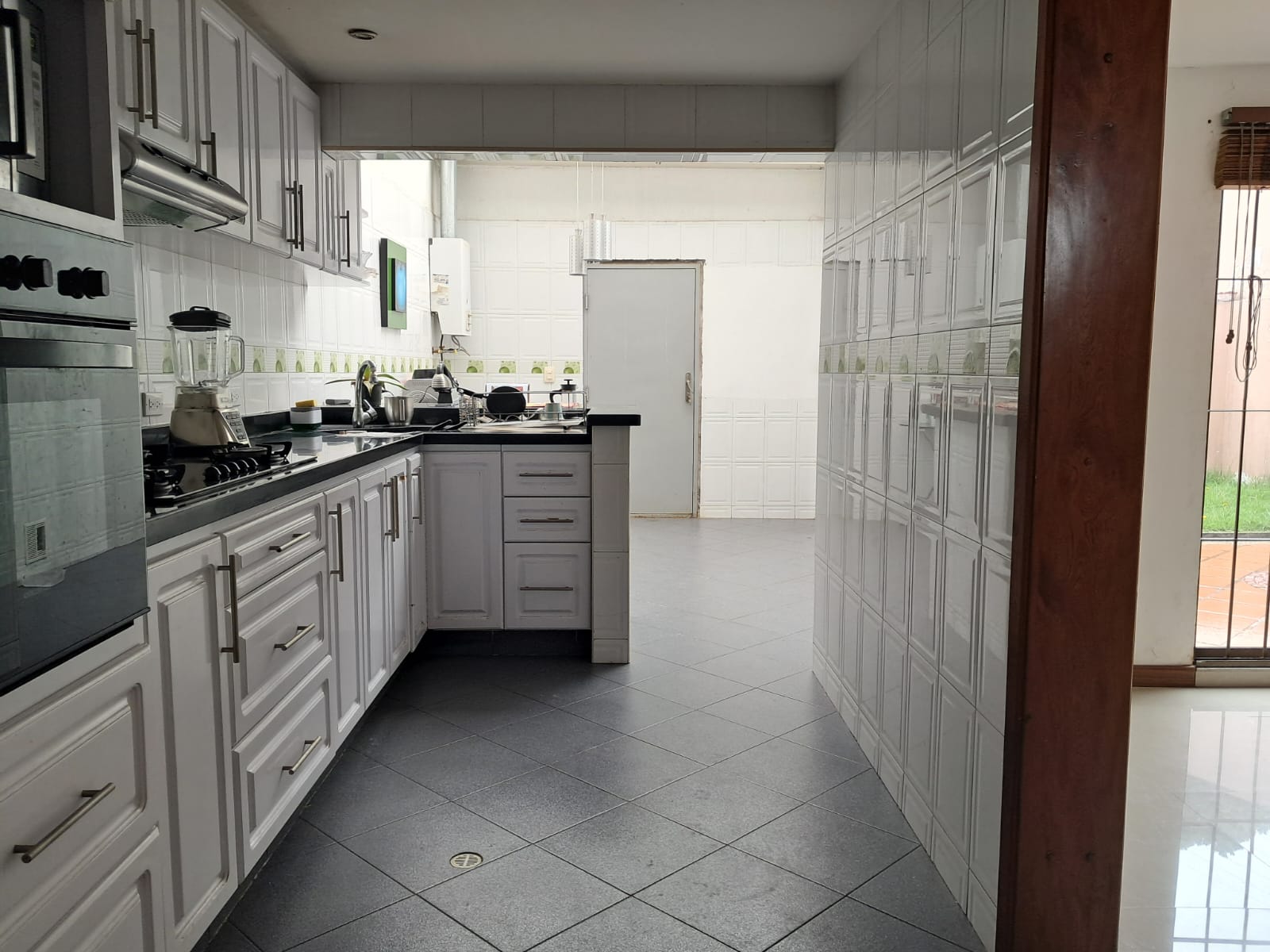Casa en venta en El Contador, Bogotá · foto 8 de 24
