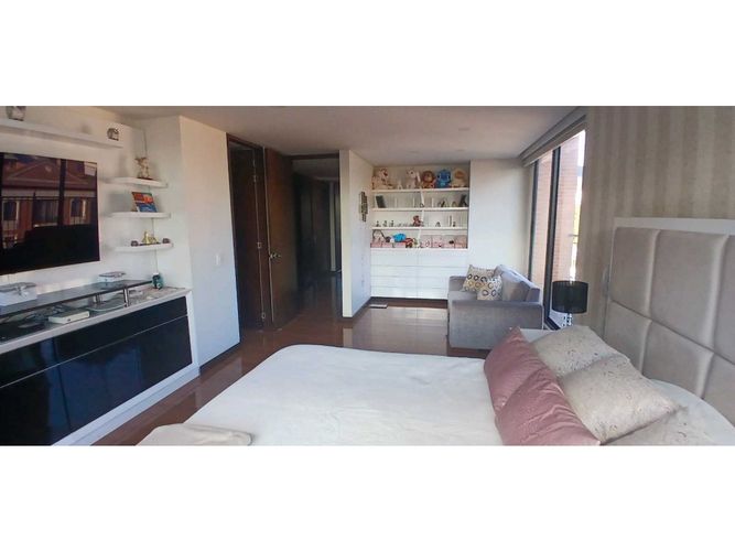 Apartamento de 3 alcobas en venta en Calleja Baja, Bogotá, 173 m² · foto 11 de 24