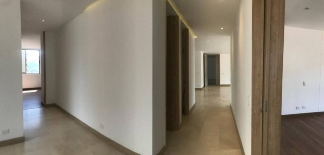 Apartamento de 3 alcobas en arriendo en Lalinde, Medellín, 230 m² · foto 4 de 17