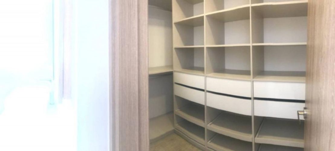 Apartamento de 3 alcobas en arriendo en Lalinde, Medellín, 230 m² · foto 9 de 17