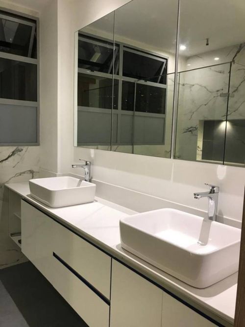 Apartamento de 3 alcobas en arriendo en Lalinde, Medellín, 230 m² · foto 15 de 17