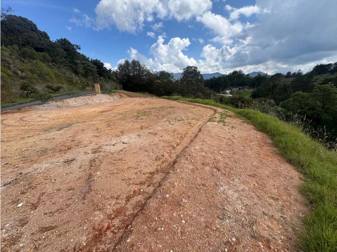 Lote en venta en El Carmen De Viboral, El Carmen de Viboral, 3333 m² · foto 3 de 12