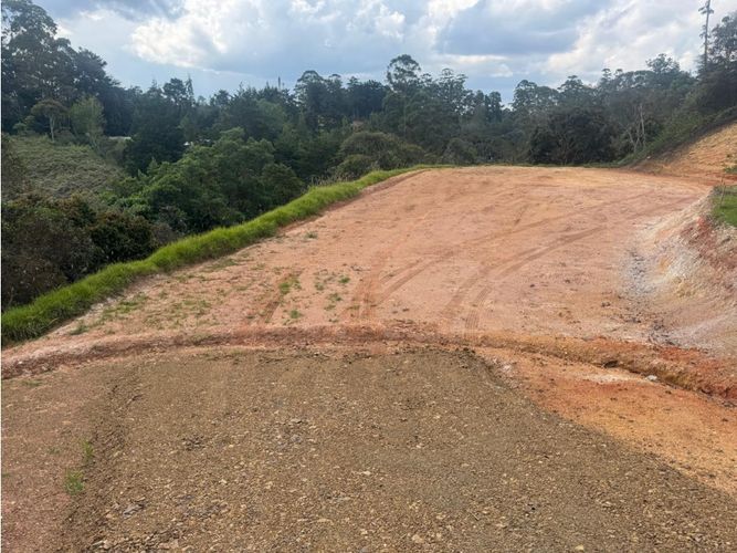 Lote en venta en El Carmen De Viboral, El Carmen de Viboral, 3333 m² · foto 6 de 12