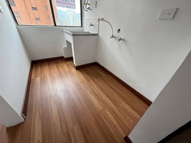 Apartamento de 3 alcobas en arriendo en La Florida, Medellín, 140 m² · foto 3 de 18