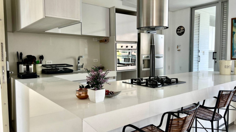 Apartamento en arriendo en El Poblado, Medellín · foto 2 de 21