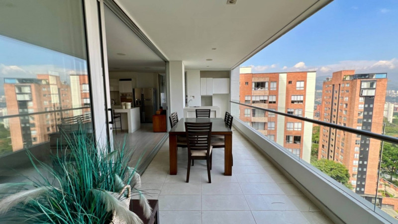 Apartamento en arriendo en El Poblado, Medellín · foto 9 de 21