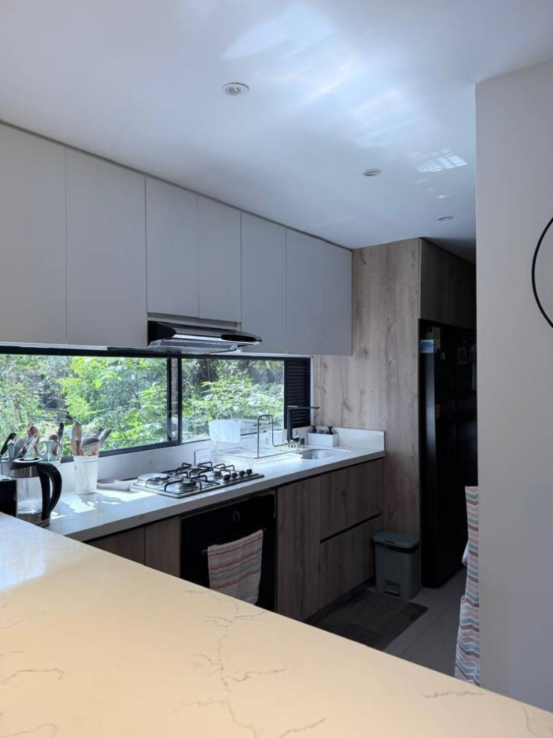 Apartamento en arriendo en El Poblado, Medellín · foto 2 de 24
